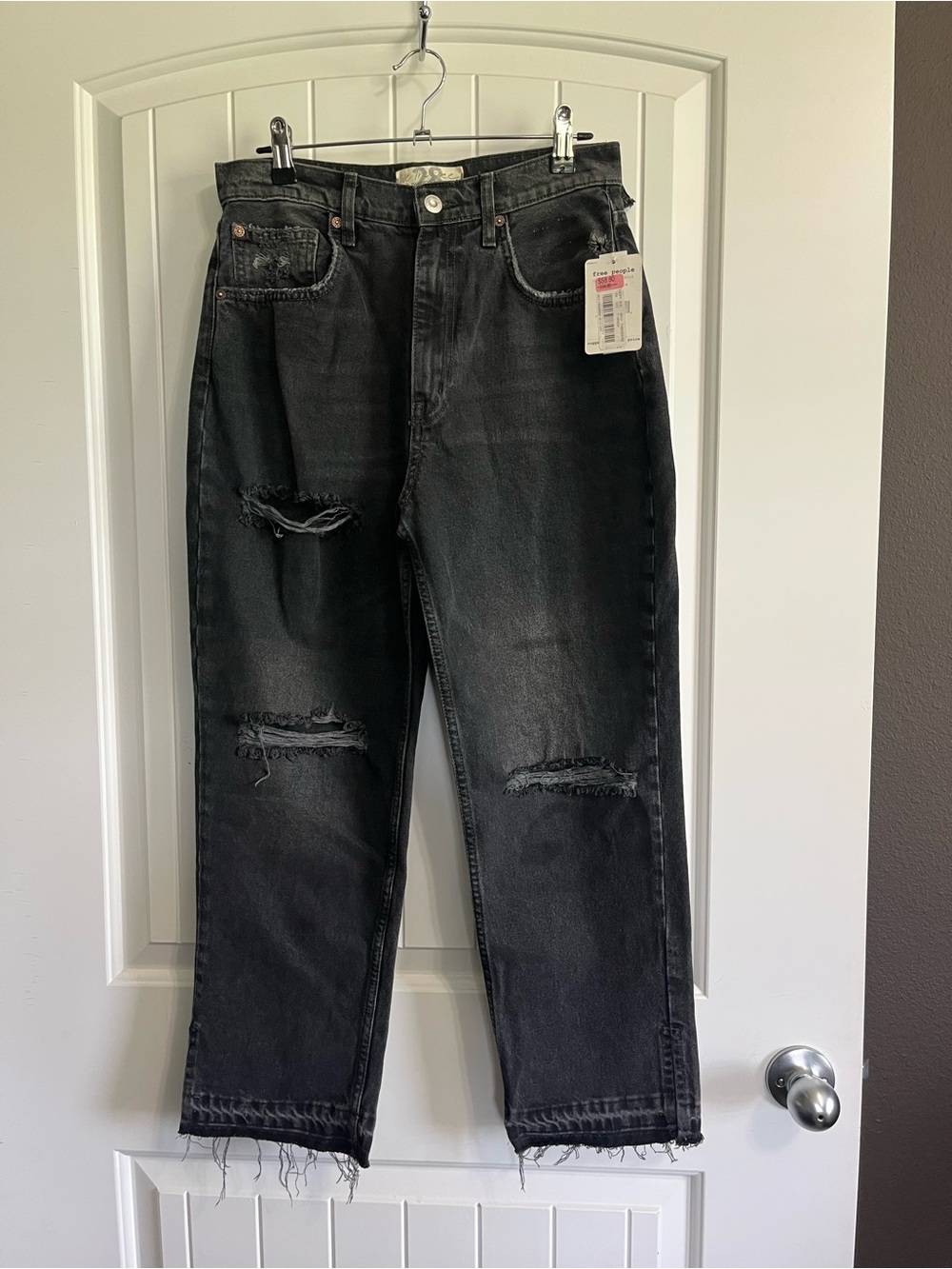 Free People We The Free Black Jeans Women’s Size 28 Distressed Loose Cropped NWT